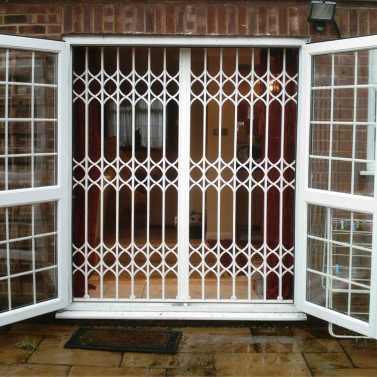 Πτυσσόμενα κάγκελα ασφαλείας